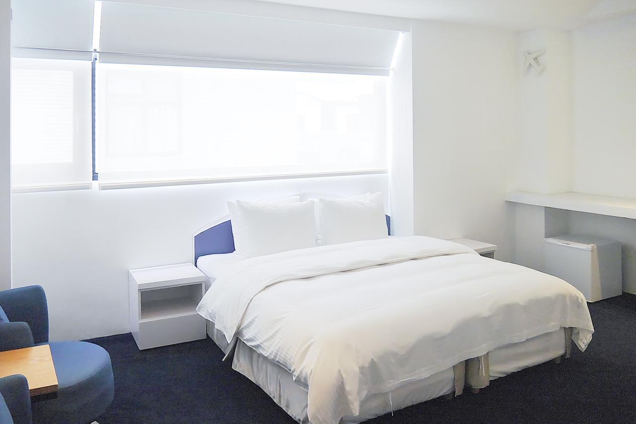 Time Flyer Hotel Тайджун Екстериор снимка